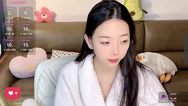 Yilin1999 online show from 7, 3, 2025