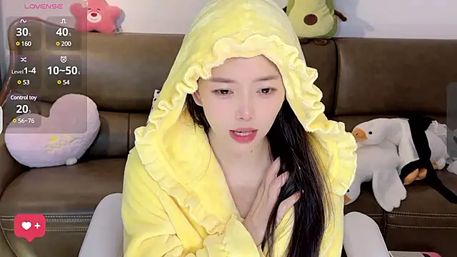 Yilin1999 online show from 9, 3, 2025