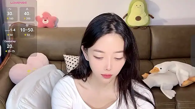 Yilin1999 online show from 21, 2, 2025