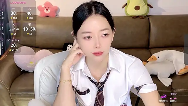 Yilin1999 online show from 21, 2, 2025