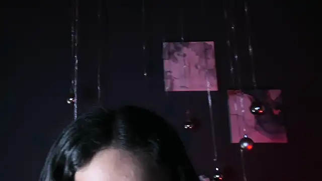 Cami  Smiith online show from 8, 12, 2024