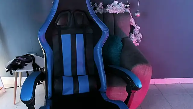 Cami  Smiith online show from 10, 12, 2024