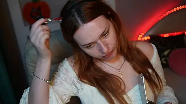 LisaElfy online show from 22, 10, 2025