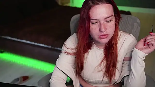 LisaElfy online show from 28, 4, 2026
