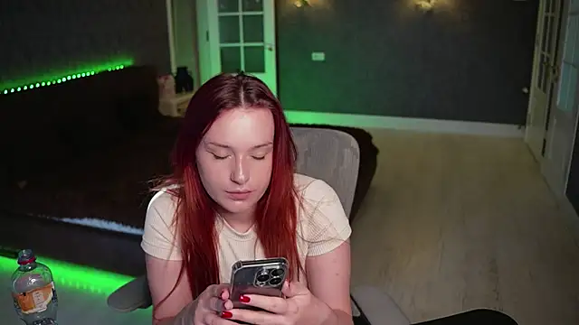 LisaElfy online show from 27, 4, 2026