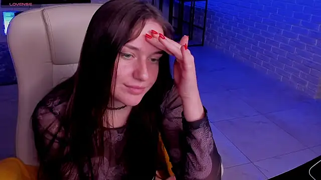 LisaElfy online show from 18, 3, 2025