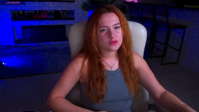 LisaElfy online show from 26, 9, 2025