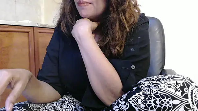 Snapshot of pareeti chatting on 6, 10, 2025 pareeti online show from 6, 10, 2025