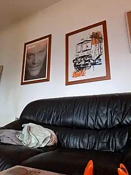 mileflav0r online show from 12, 4, 2026