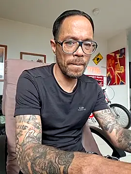 mileflav0r online show from 5, 5, 2026
