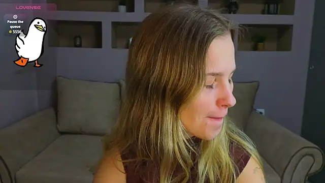 LinaCristonsen online show from 9, 10, 2025