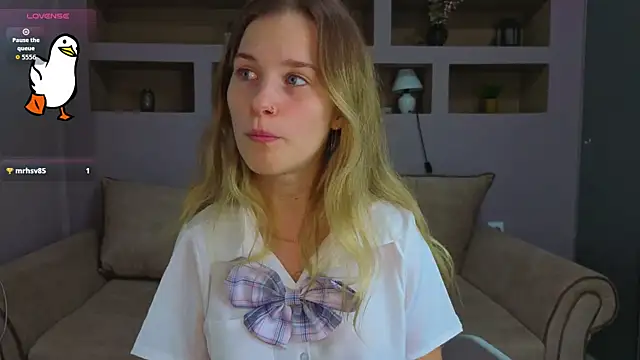 LinaCristonsen online show from 25, 10, 2025