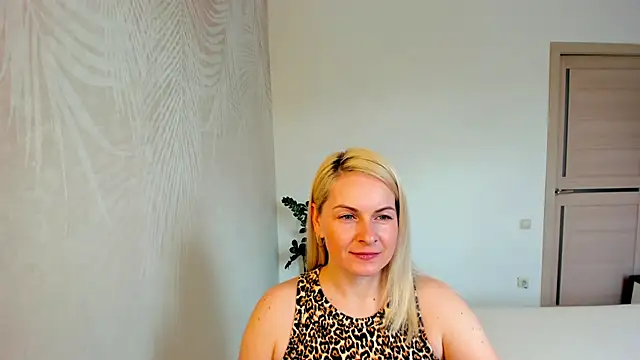 Alicee Gracee online show from 7, 4, 2026