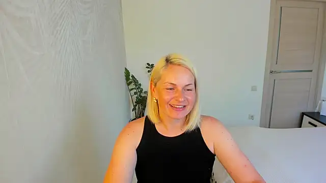Snapshot of Alicee_Gracee chatting on 24, 6, 2026 Alicee Gracee online show from 24, 6, 2026
