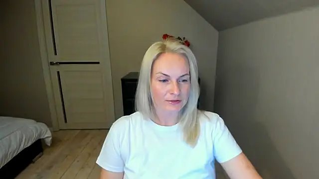 Alicee Gracee online show from 4, 10, 2025