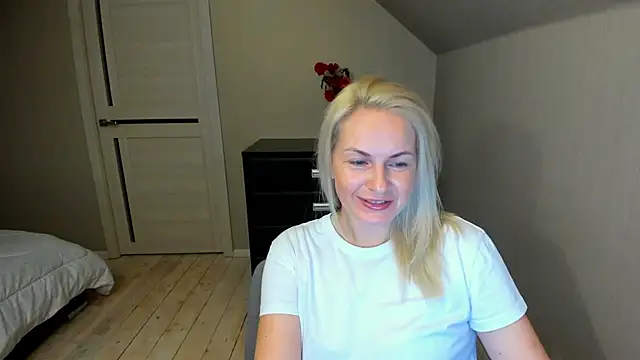 Alicee Gracee online show from 9, 10, 2025