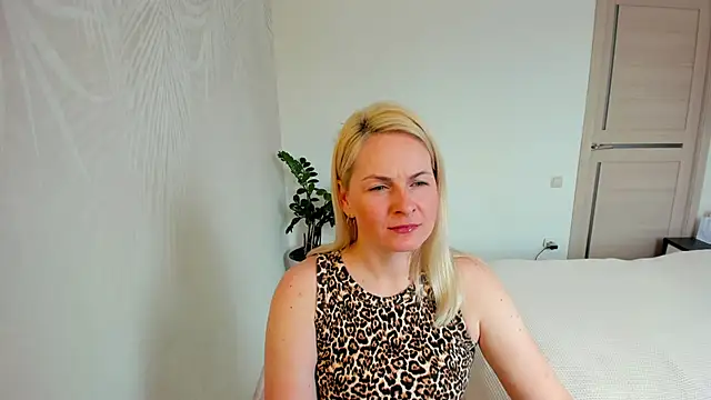 Alicee Gracee online show from 27, 3, 2026