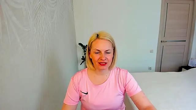 Alicee Gracee online show from 23, 4, 2026
