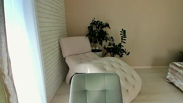 Alicee Gracee online show from 24, 9, 2025