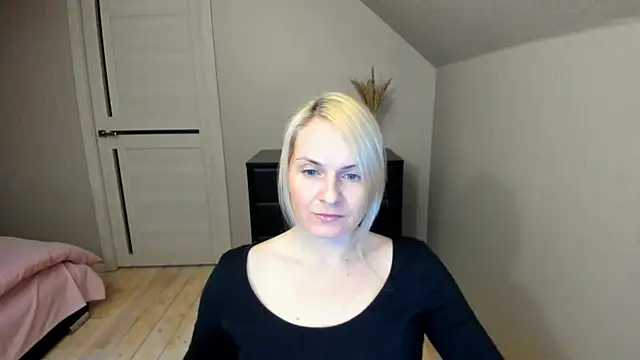 Alicee Gracee online show from 4, 3, 2025