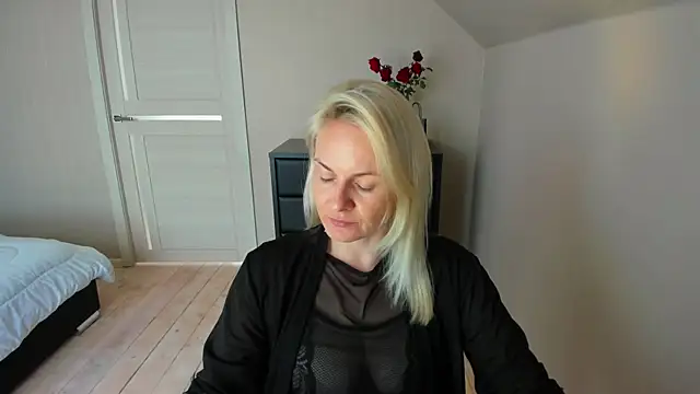 Alicee Gracee online show from 29, 9, 2025