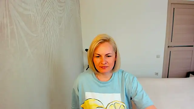 Alicee Gracee online show from 13, 4, 2026