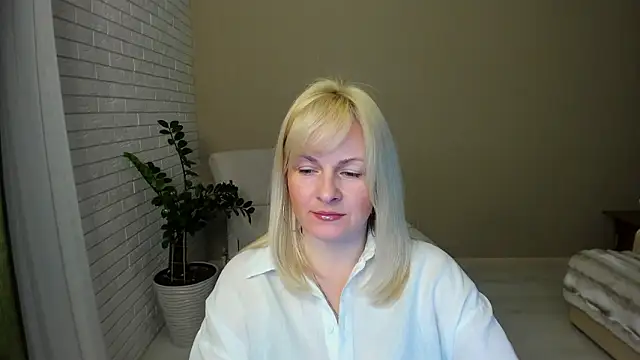 Snapshot of Alicee_Gracee chatting on 15, 2, 2026 Alicee Gracee online show from 15, 2, 2026