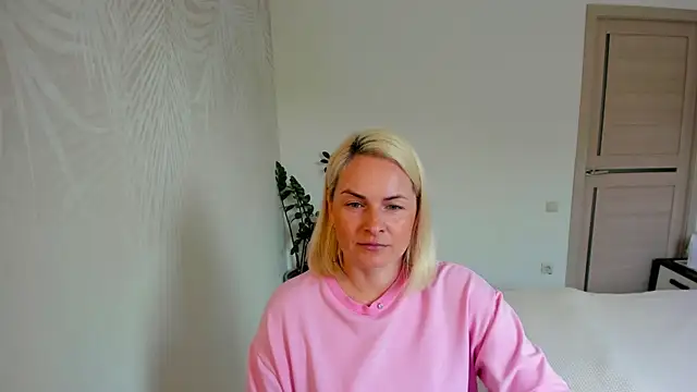 Snapshot of Alicee_Gracee chatting on 26, 6, 2026 Alicee Gracee online show from 26, 6, 2026