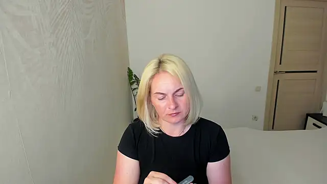 Snapshot of Alicee_Gracee chatting on 20, 6, 2026 Alicee Gracee online show from 20, 6, 2026