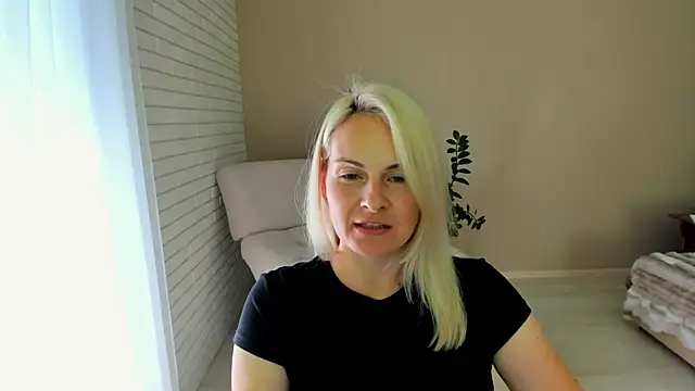 Alicee Gracee online show from 23, 9, 2025