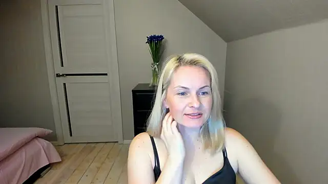 Alicee Gracee online show from 7, 3, 2025