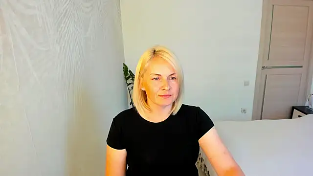 Snapshot of Alicee_Gracee chatting on 12, 6, 2026 Alicee Gracee online show from 12, 6, 2026
