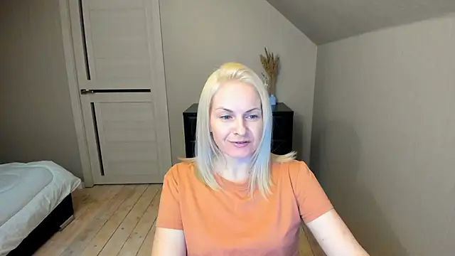 Alicee Gracee online show from 22, 3, 2025