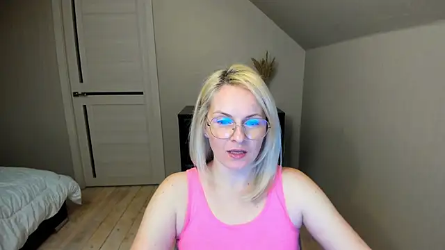 Alicee Gracee online show from 17, 3, 2025