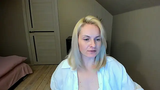 Alicee Gracee online show from 5, 3, 2025