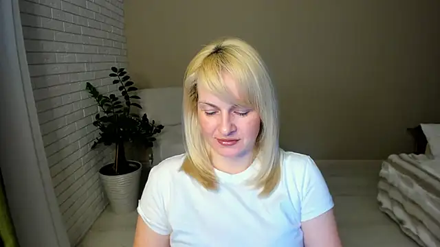 Snapshot of Alicee_Gracee chatting on 24, 2, 2026 Alicee Gracee online show from 24, 2, 2026