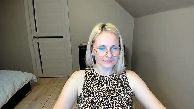 Alicee Gracee online show from 14, 3, 2025