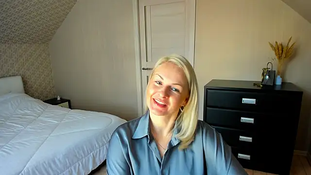 Alicee Gracee online show from 14, 11, 2025