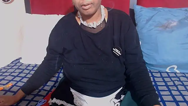Snapshot of MaximTease24 chatting on 10, 6, 2026 MaximTease24 online show from 10, 6, 2026
