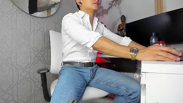 Lucii fer  online show from 23, 5, 2026