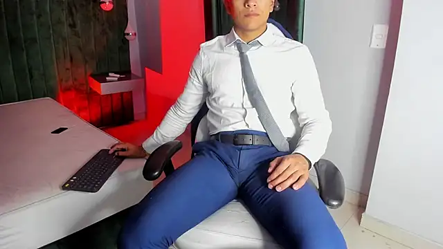 Lucii fer  online show from 24, 9, 2025