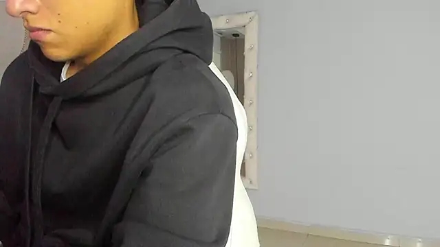 Lucii fer  online show from 13, 2, 2026