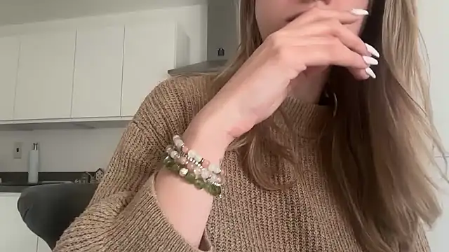 LustfulLuna  online show from 31, 3, 2026