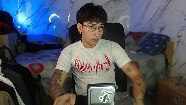 Snapshot of Dereck_Dickson chatting on 6, 2, 2026 Dereck Dickson online show from 6, 2, 2026