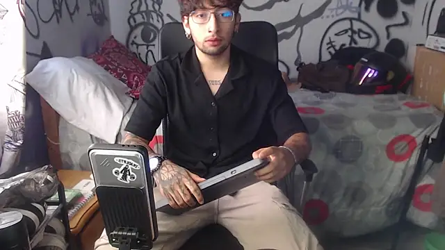 Dereck Dickson online show from 22, 12, 2025