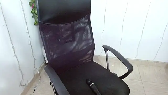 miss evoleth2 online show from 12, 4, 2026