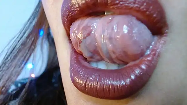 miss evoleth2 online show from 5, 12, 2025