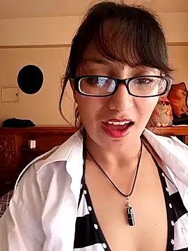 Lucy Chery online show from 10, 9, 2025