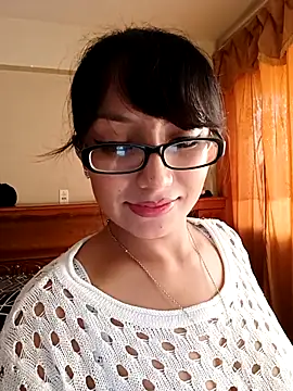 Lucy Chery online show from 16, 9, 2025