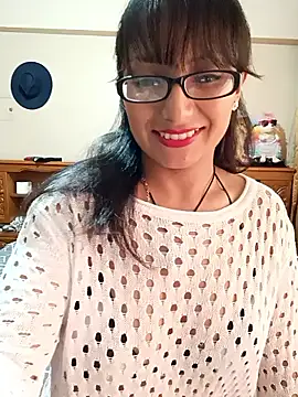 Lucy Chery online show from 21, 9, 2025